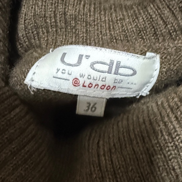 3/$10 Vintage U'db Merino Wool Brown Knit Turtleneck Sweater - Picture 2 of 7
